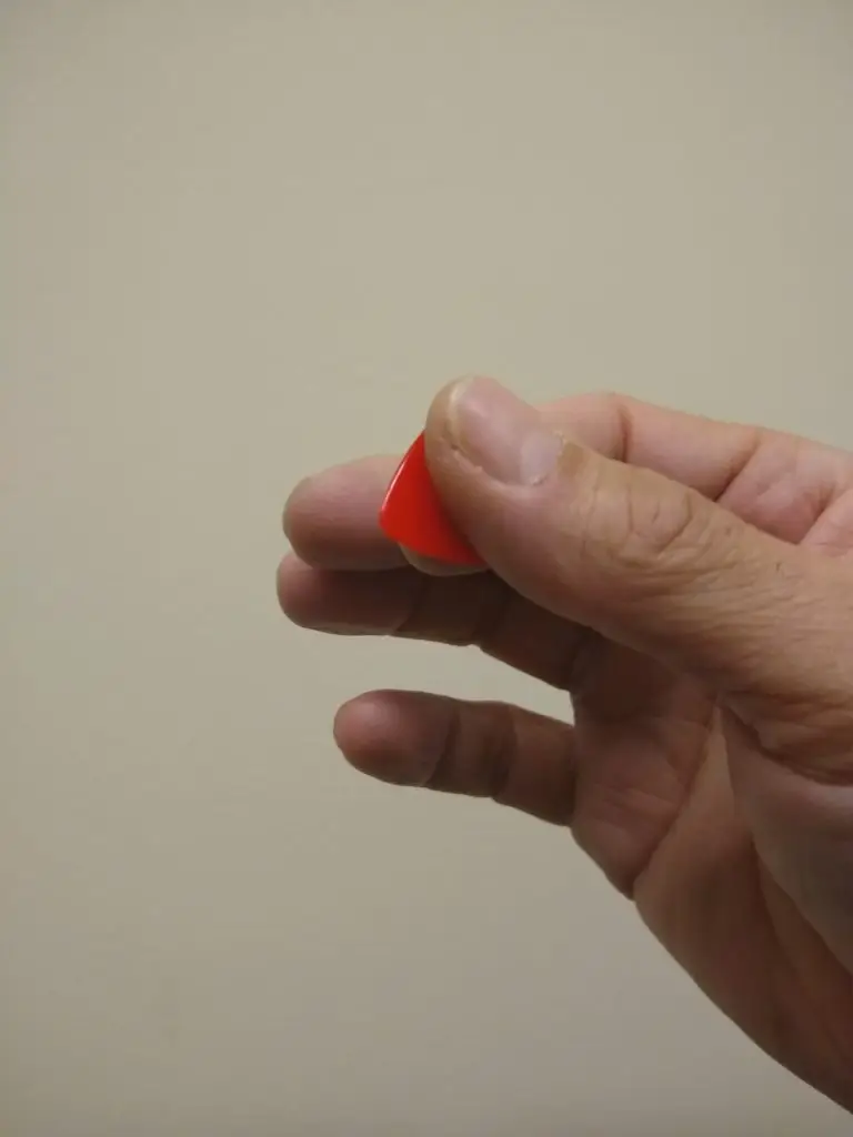 Beginner Guitar - How to Hold Your Pick